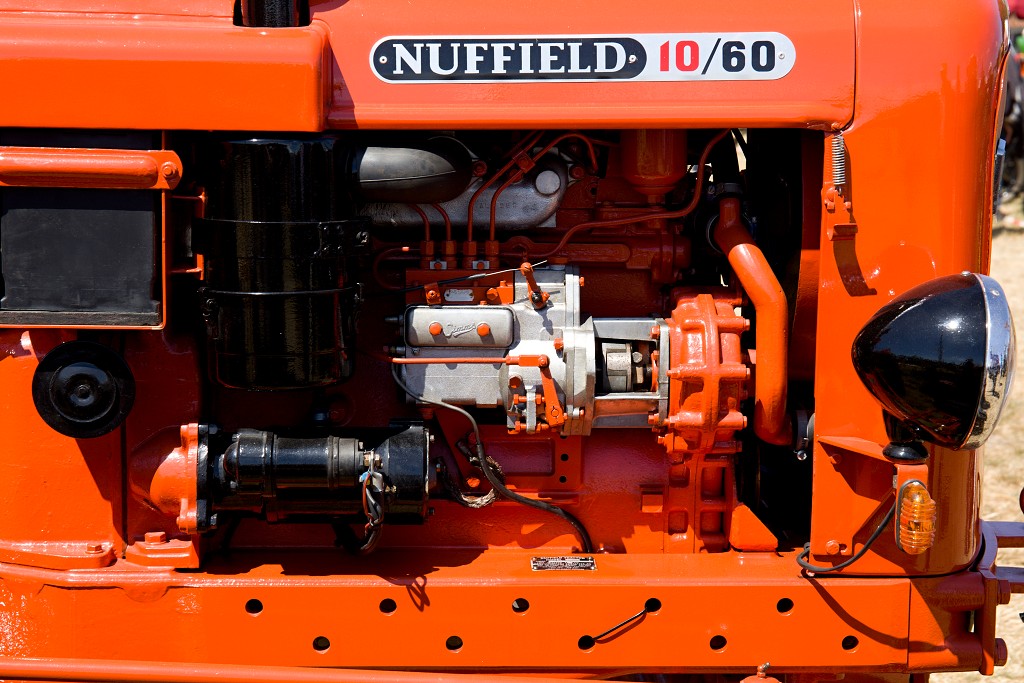 Tractor oldtimer nuffield 10 60 landbouw veeteelt industrie vee polder agrarisch agricultuur milieu klimaat stikstof co2 bio ecologisch biologisch natura2000 planetproof natura 2000 veehouderij